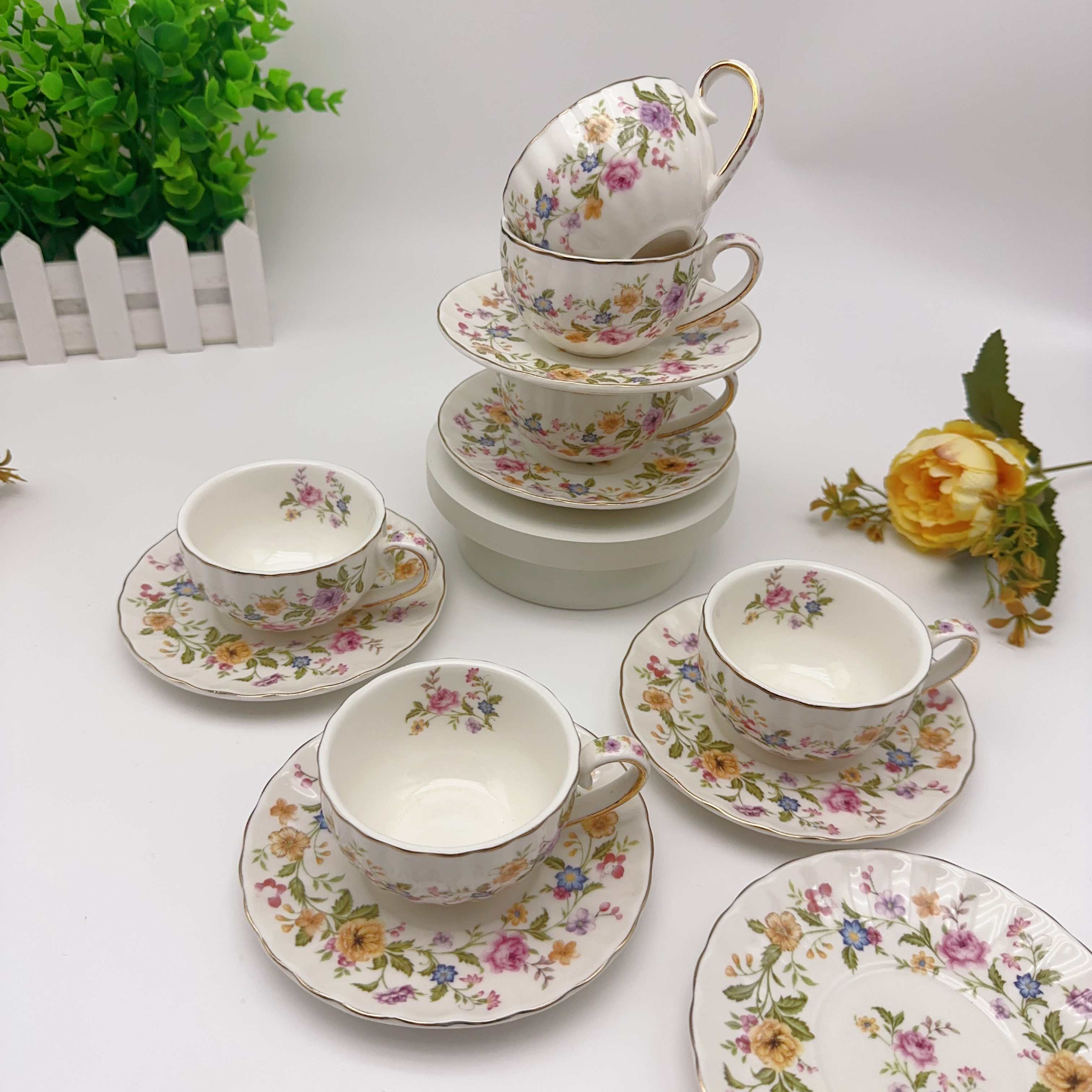 European style floral afternoo - огляд і ціна Coffee Tea Games